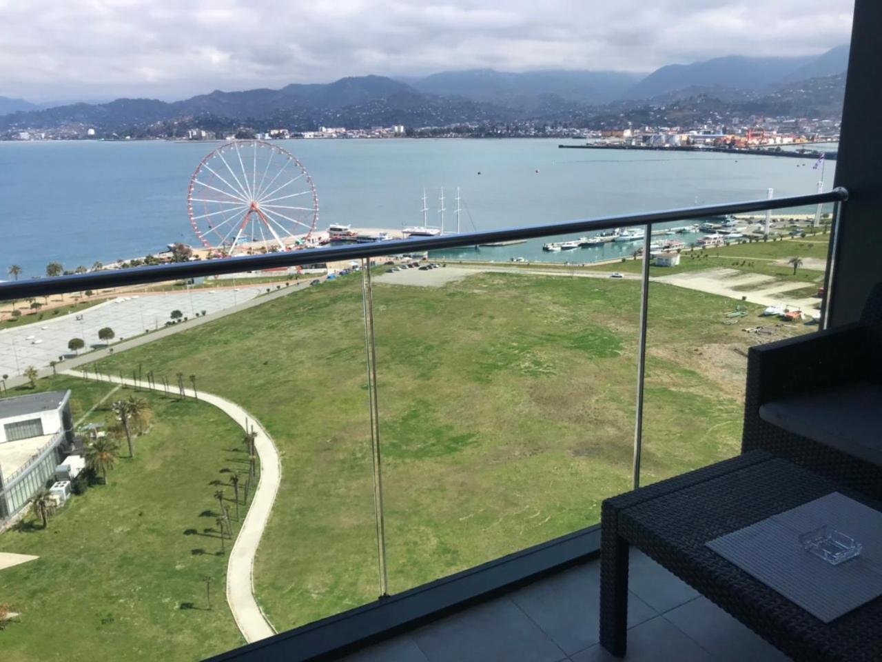 Premium Apartment In Porta Batumi Tower Exterior photo